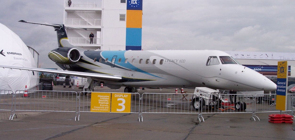 Embraer Legacy 600 exterior