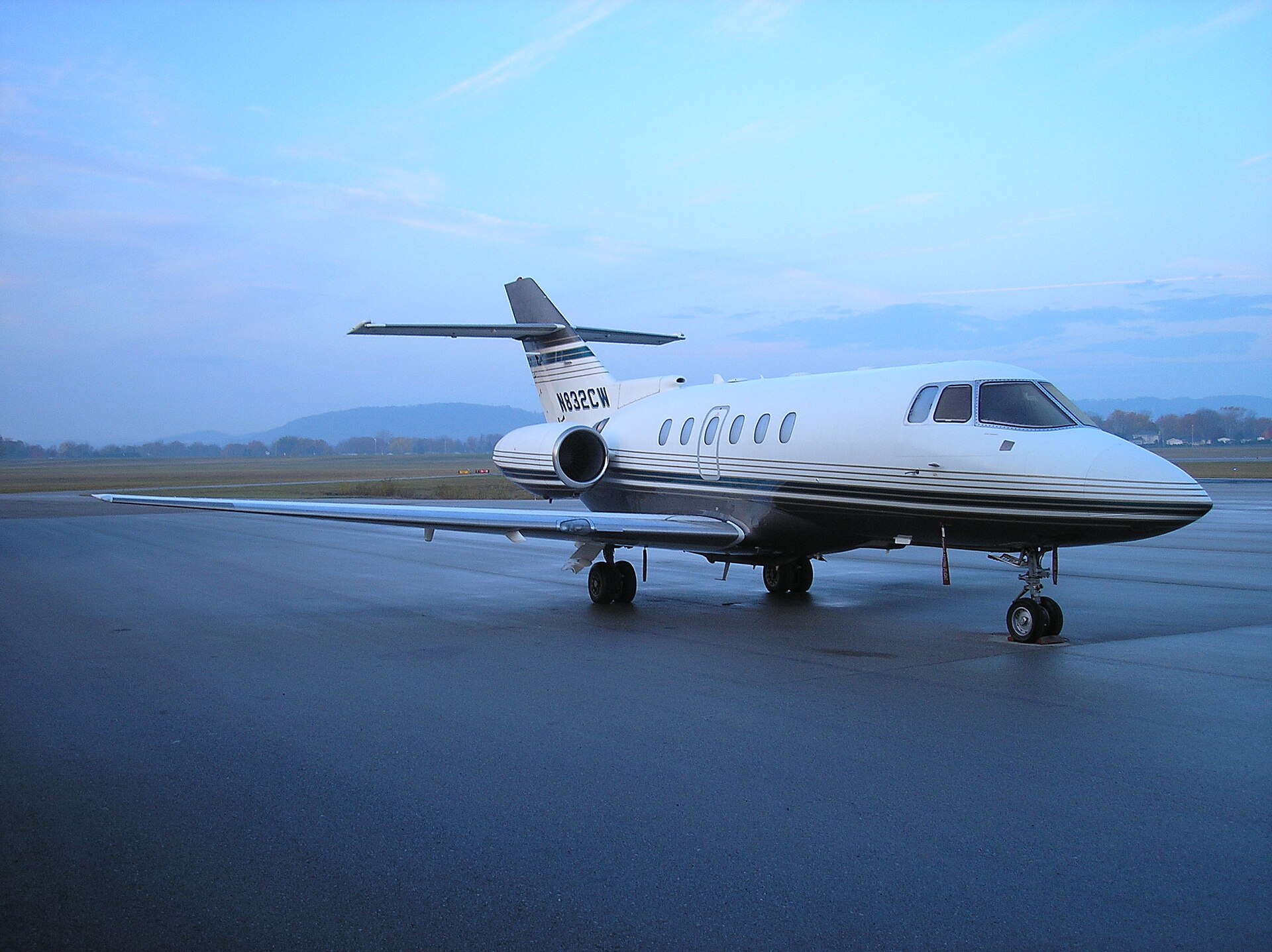 Hawker 800XP exterior