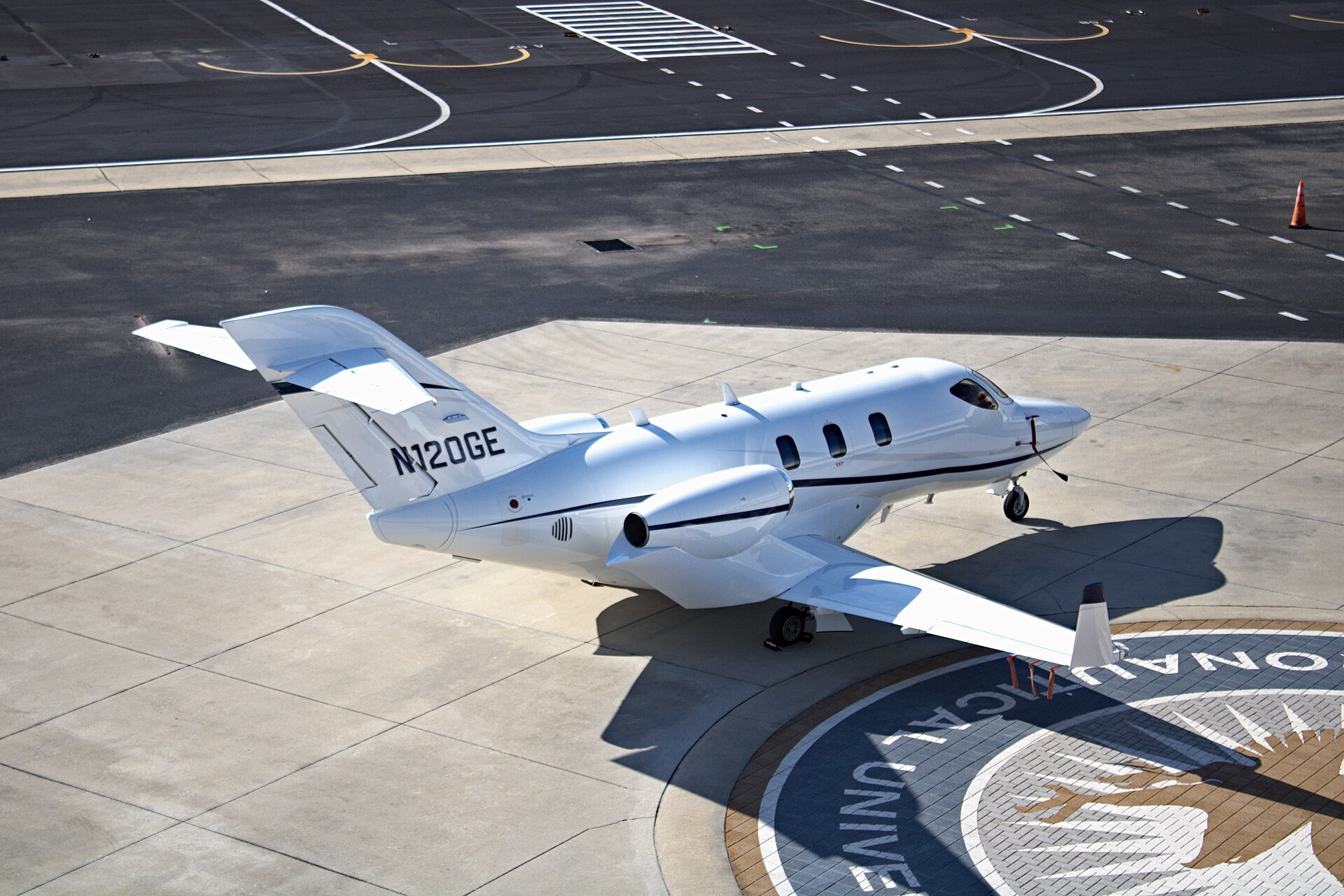 Honda HA-420 HondaJet exterior