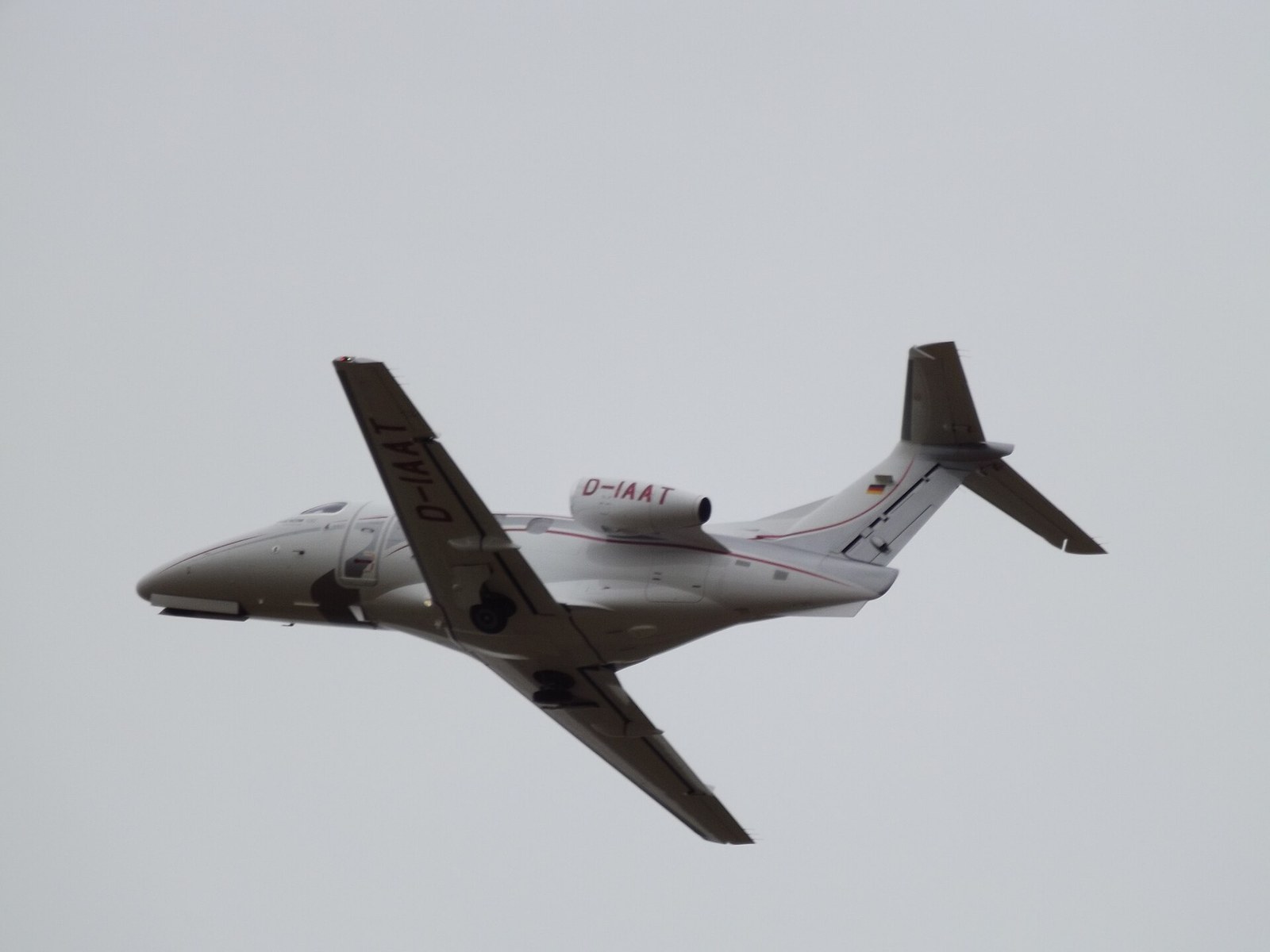 Embraer Phenom 100 D-IAAT