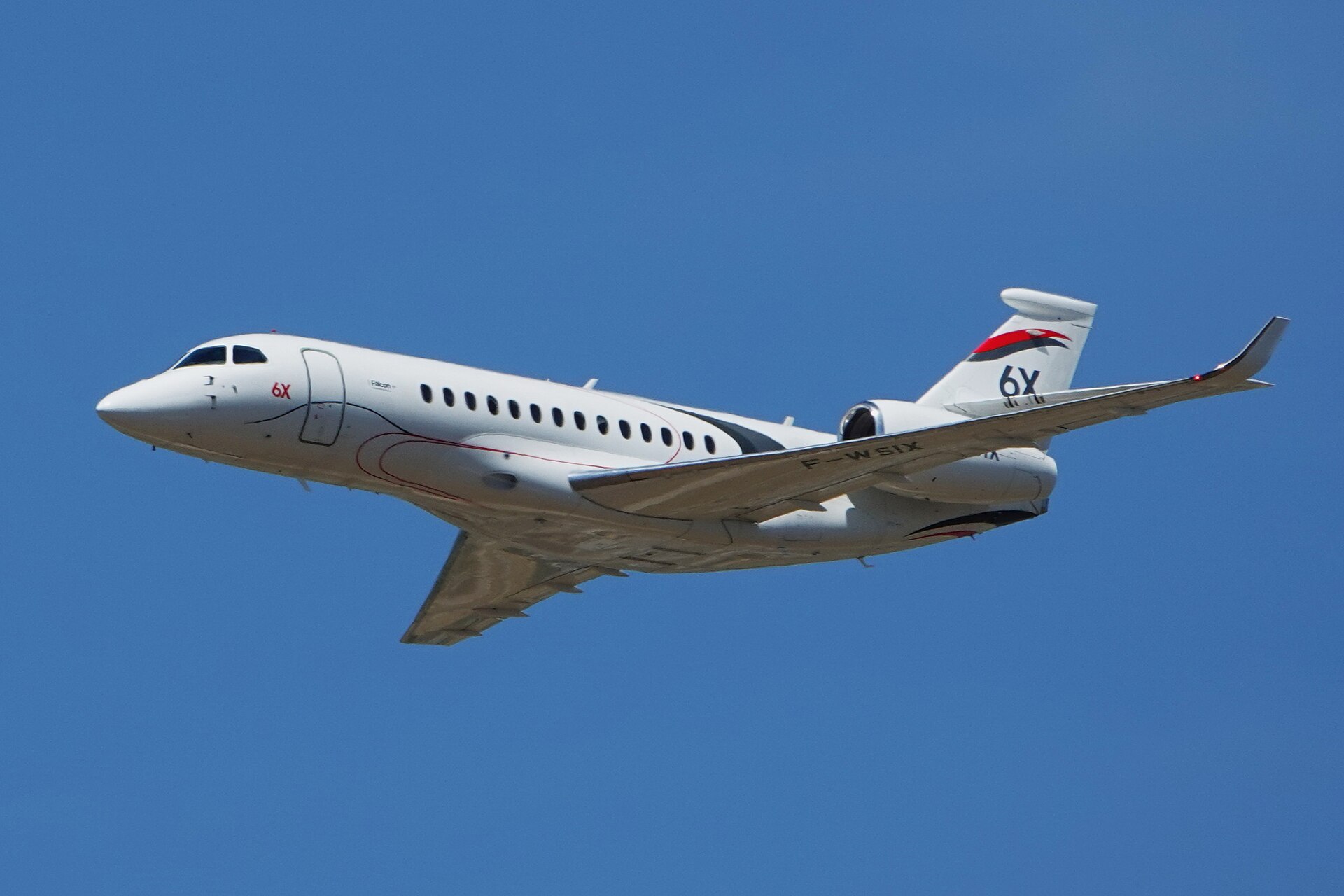 Dassault Falcon 6X exterior