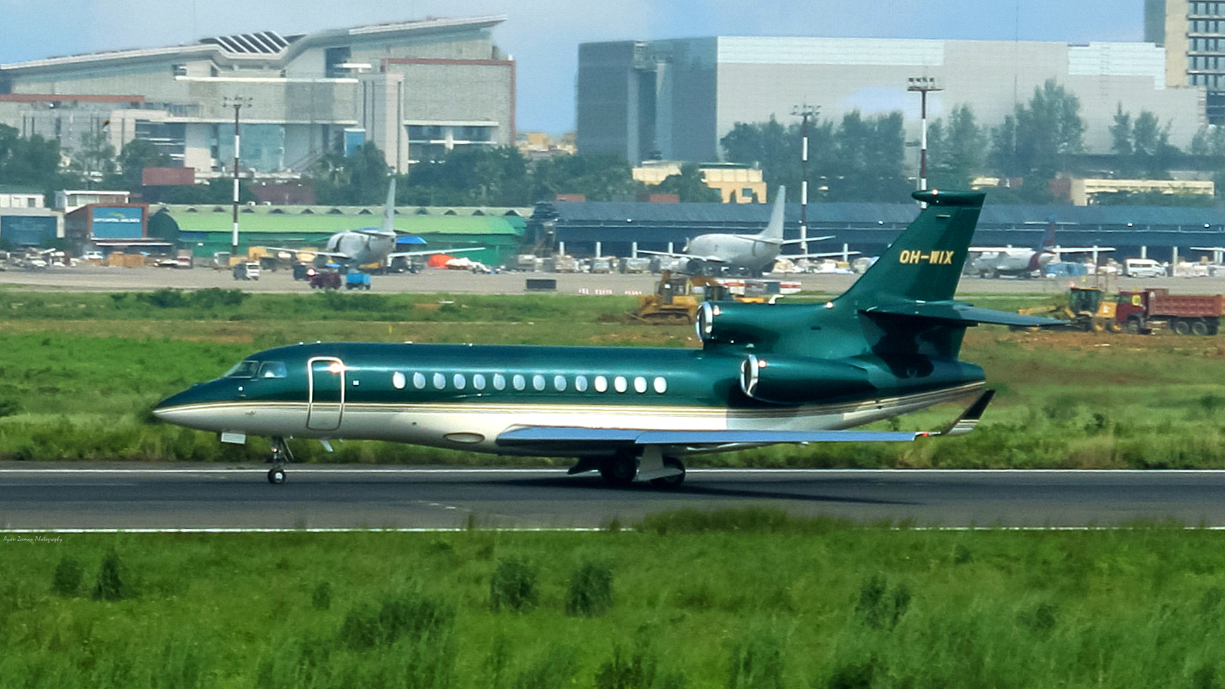 Dassault Falcon 7X exterior