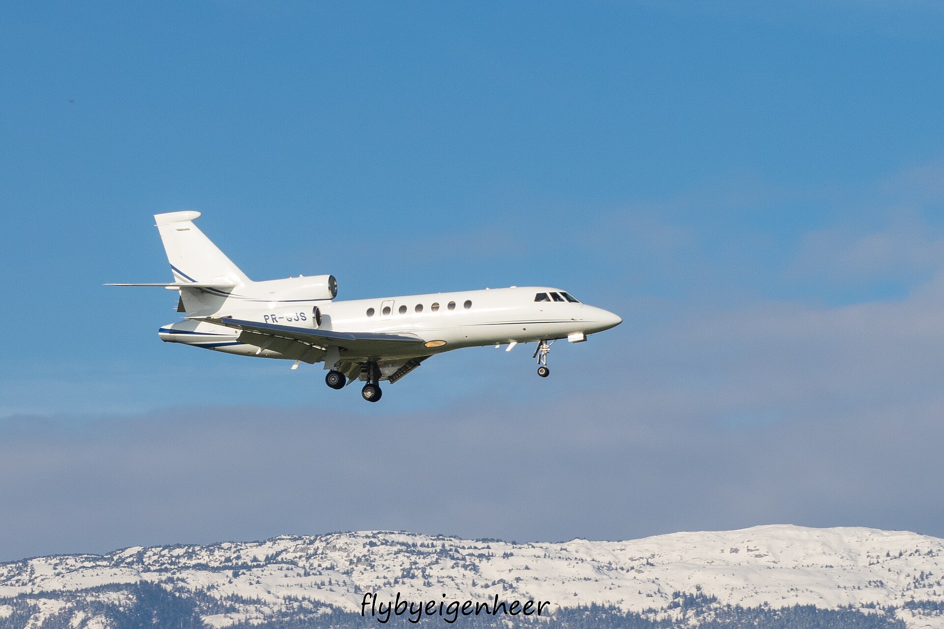Dassault Falcon 50EX exterior