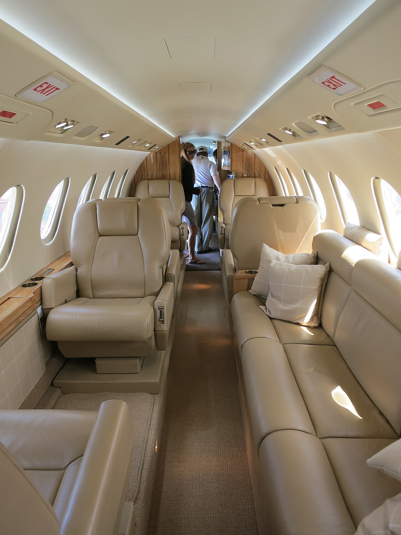 Dassault Falcon 50EX interior