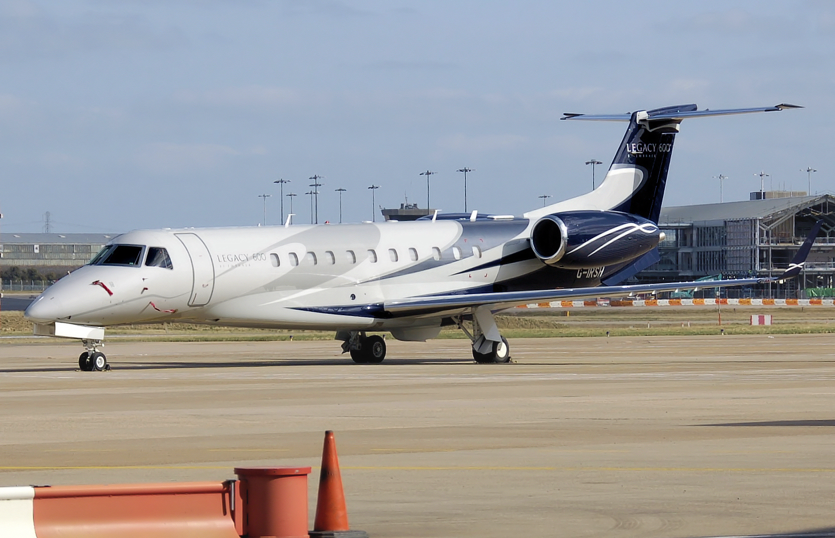 Embraer Legacy 600 exterior