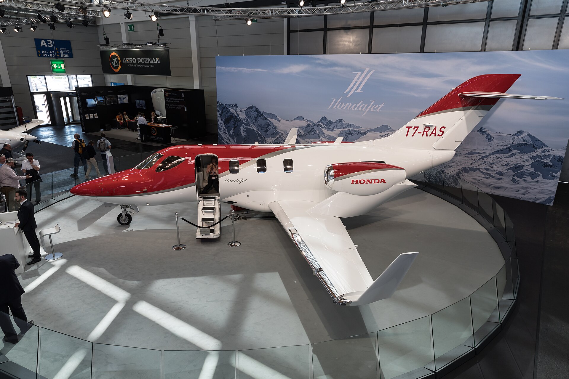 Honda HA-420 HondaJet exterior