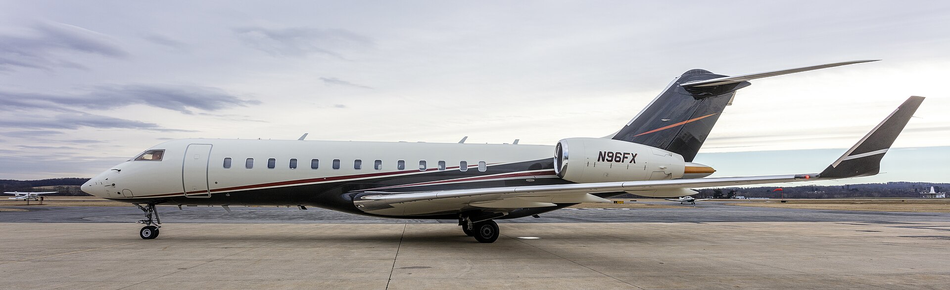 Bombardier Global Express exterior