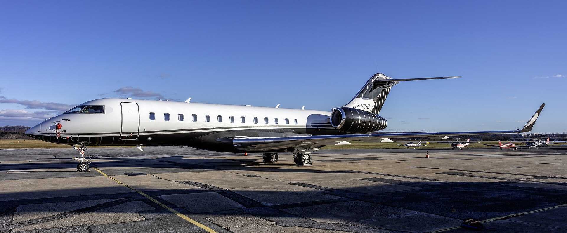 Bombardier Global 6000 exterior