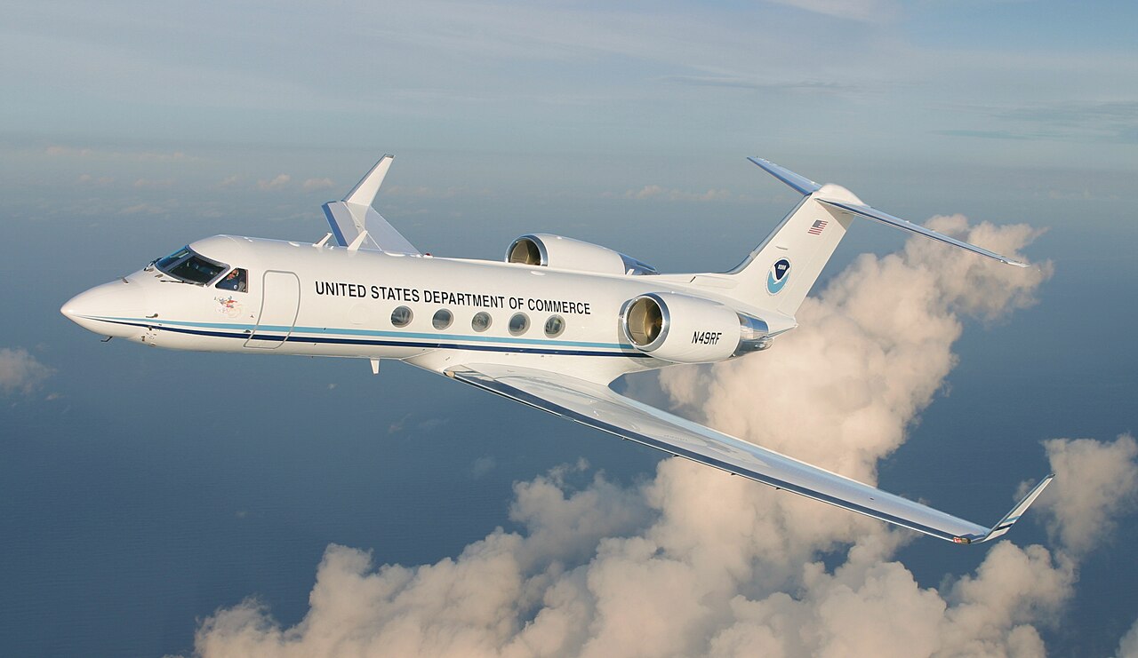 Gulfstream G450 private jet charter