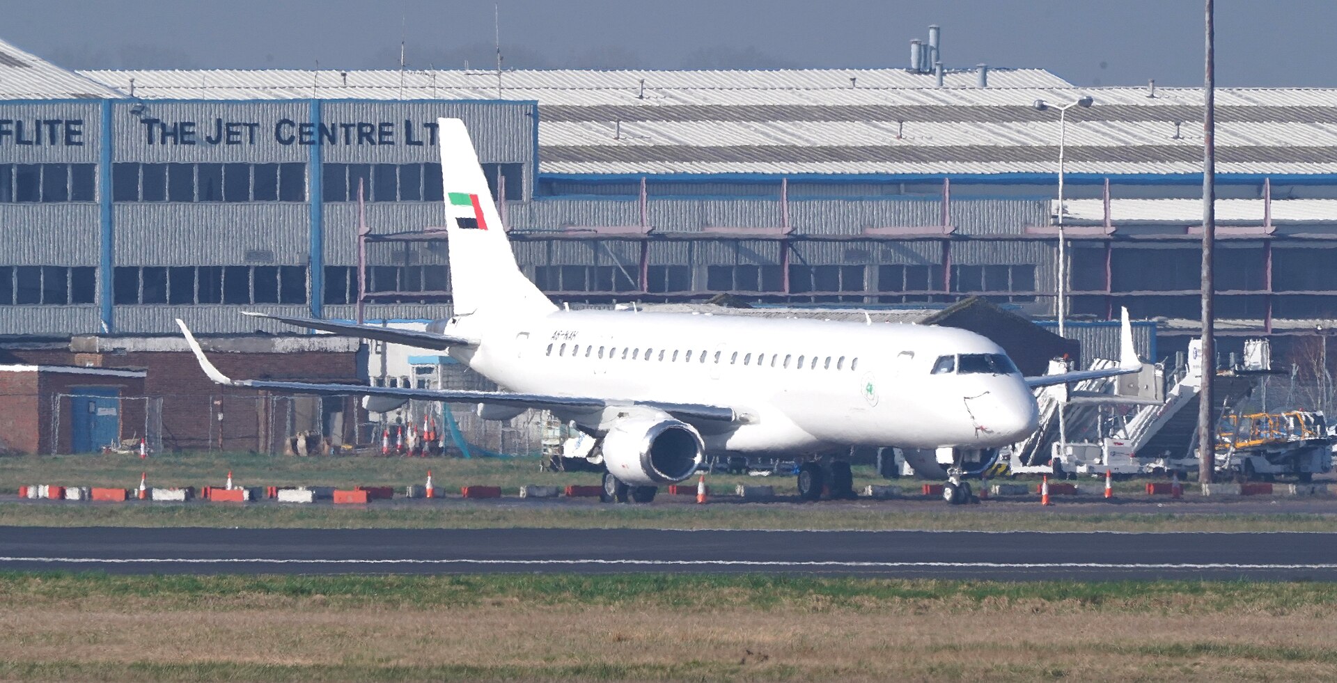 Embraer Lineage 1000 exterior