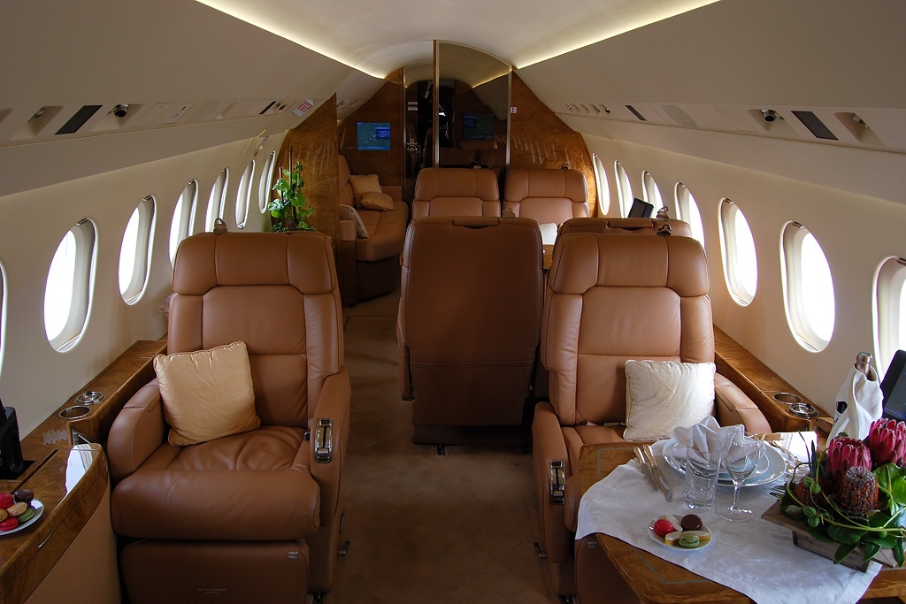 Dassault Falcon 900EX interior