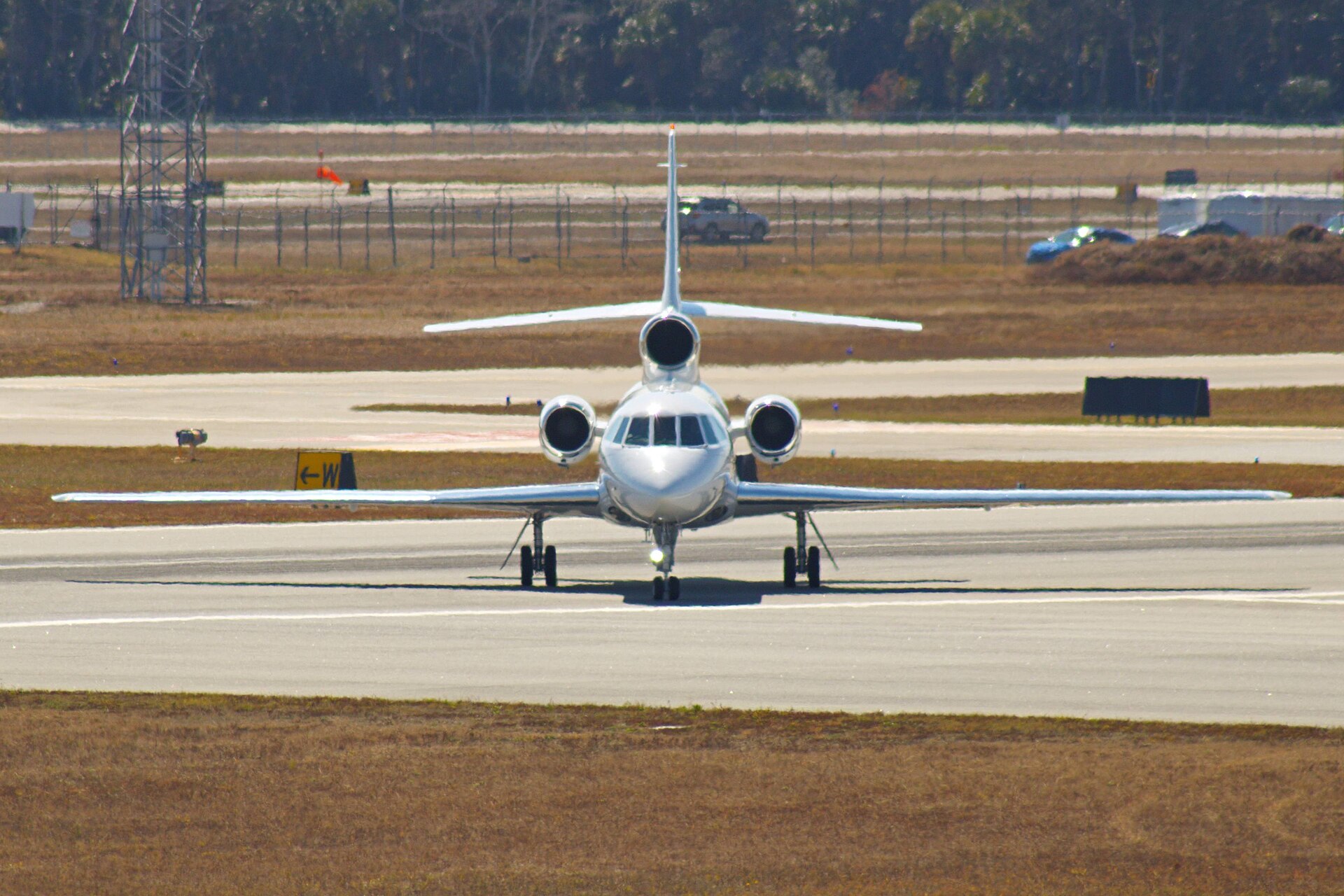 Dassault Falcon 50EX exterior
