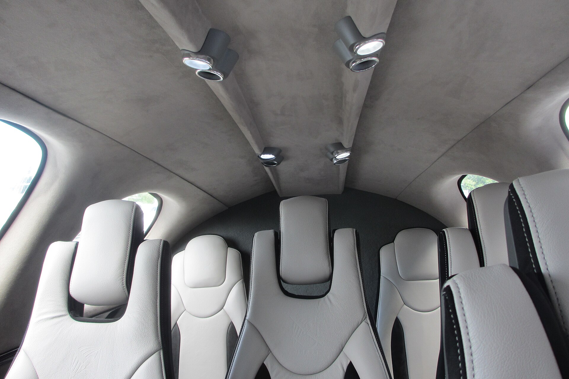 Cirrus Vision SF50 interior