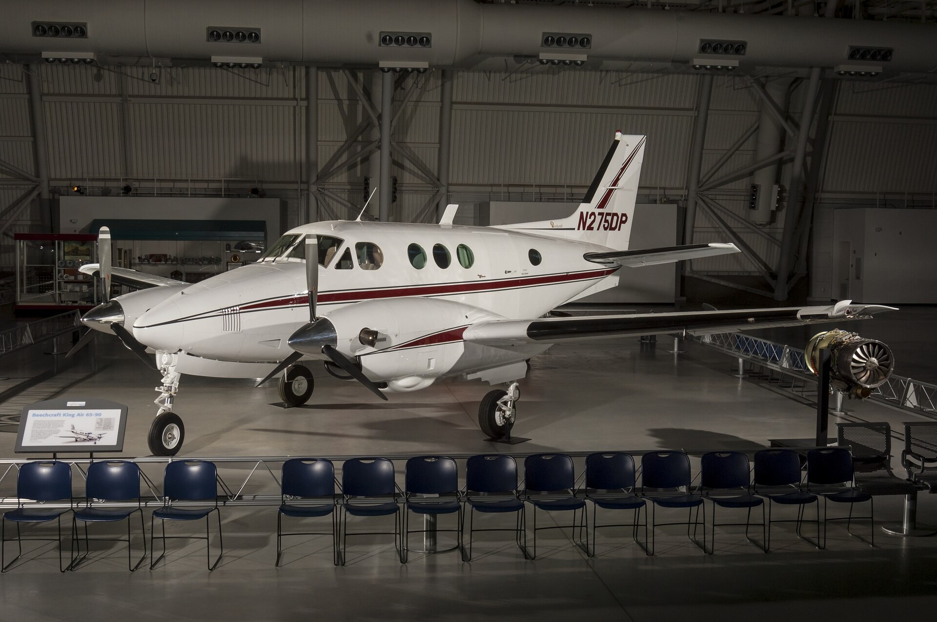 Beechcraft King Air 65-90 - DPLA - 080fc286c7edfb58f2b85f348e76cad7 (page 2)