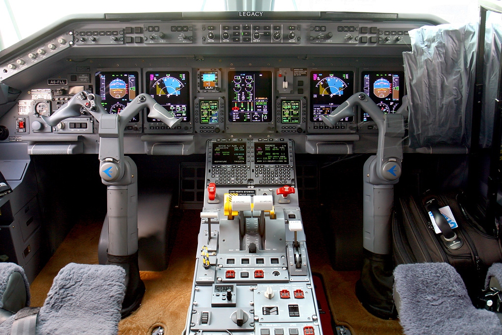 Embraer Legacy 600 exterior