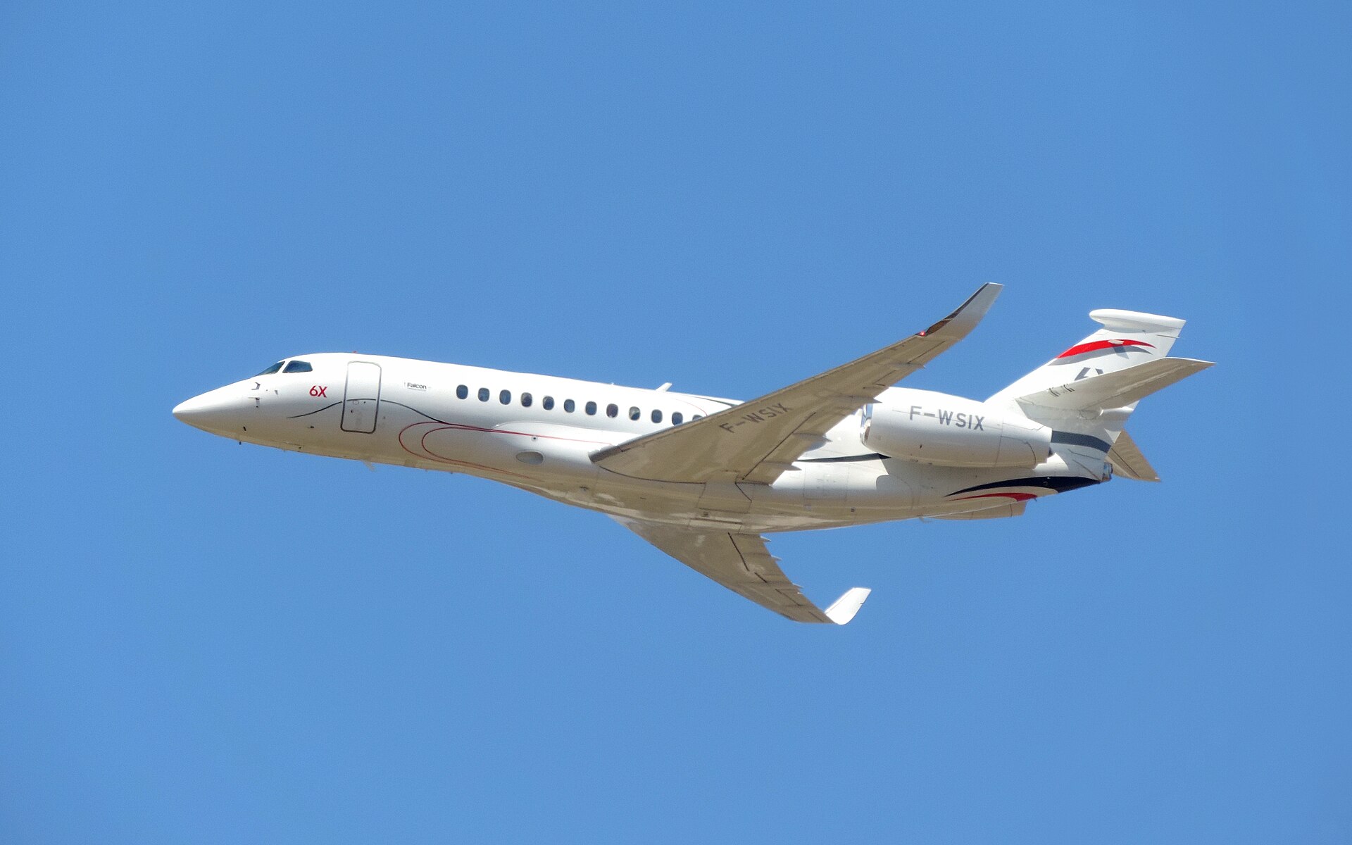 Dassault Falcon 6X exterior