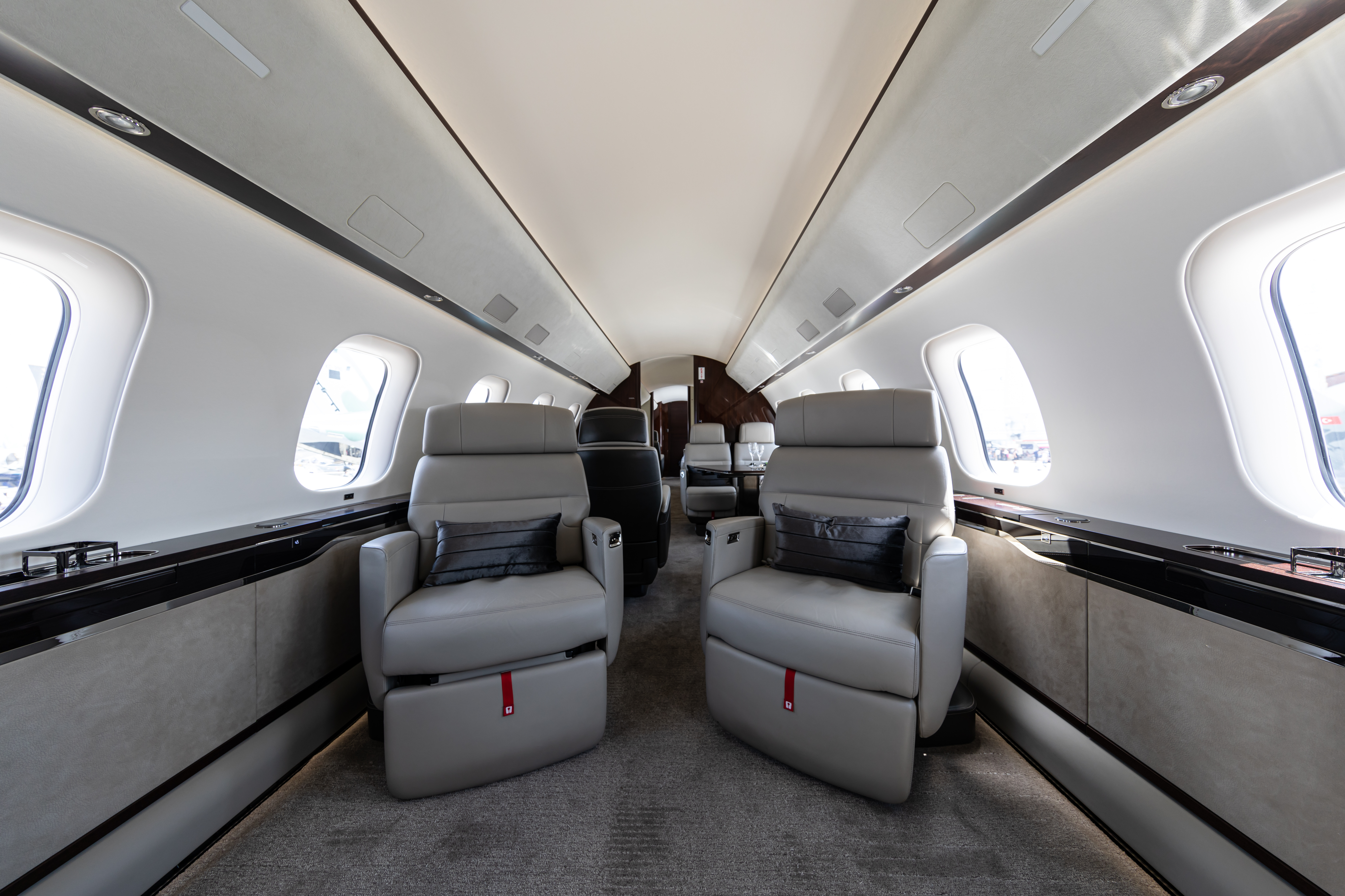 Bombardier Global 7500 ramp