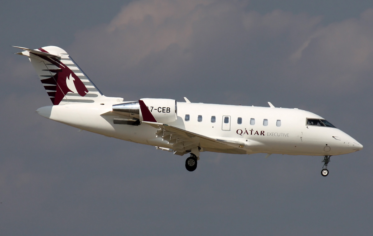 Bombardier Challenger 605 exterior